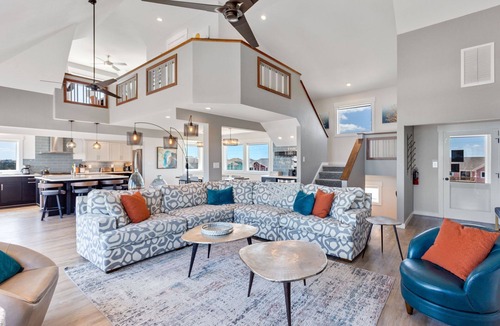Avon House | Groovin'*Oceanfront*8 Bedrms*Elevator*2 Hot Tubs