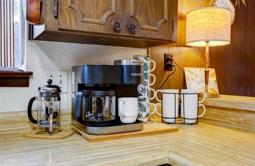 Universal City House | Groovy - A Birdy Vacation Rental