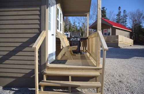 Rocky Harbour House | Gros Morne Tiny Chalets