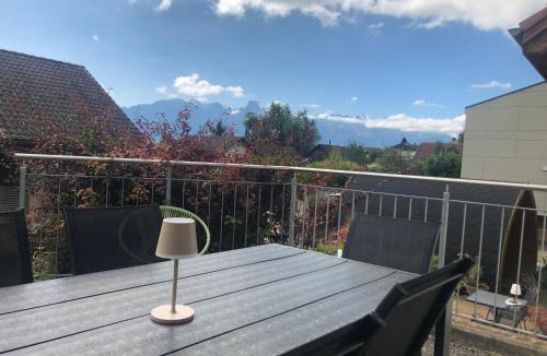 Steffisburg Apartment | Grosse Ferienwohnung ideal für Gruppen, nähe Thun und Interlaken