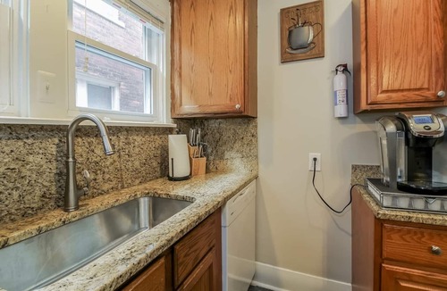 Grosse Pointe House | ★Grosse Pointe Getaway★ ★Downtown Detroit Close★