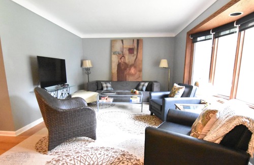 Harper Woods House | Grosse Pointe area updated ranch