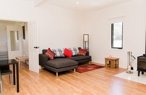 Torquay Apartment | Grossmans Pavillion Getaway