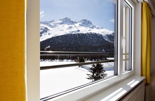 Champfer Apartment | Grosszügige 110m² Wohnung mit Fantastischem Alpenpanorama