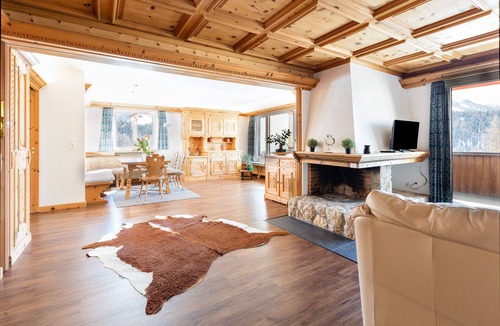 Champfer Apartment | Grosszügige 110m² Wohnung mit Fantastischem Alpenpanorama