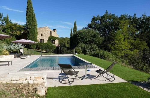 Saint-Paulet-de-Caisson House | Grosszügiges Ferienhaus mit Pool/Provence by Interhome