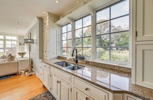 Groton House | Groton Home < 1 Mi to Beach on Long Island Sound!