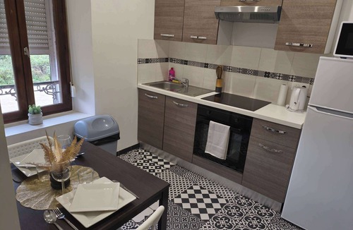 Charleville-Mezieres Apartment | Ground-Floor Apartment with Free Parking