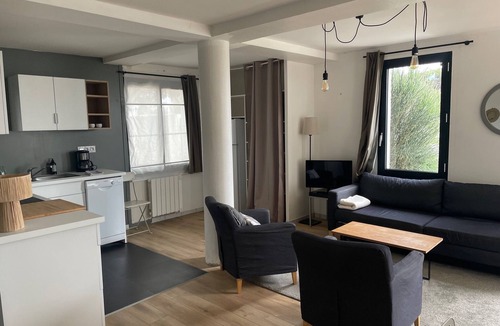 Noirmoutier-en-l'Ile Apartment | GROUND-FLOOR APARTMENT - SOUTH-FACING SEA VIEW - DIRECT ACCESS TO BEACHES