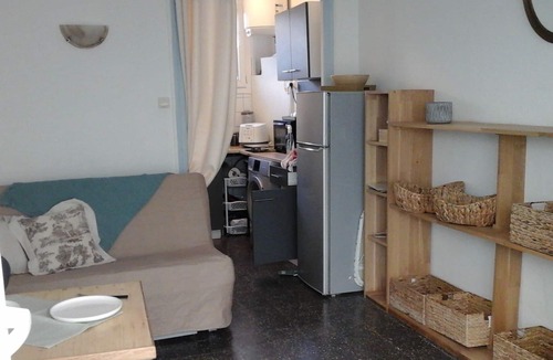Mediterranee Apartment | Ground floor studio 17 m2 Beachfront and sheltered terrace