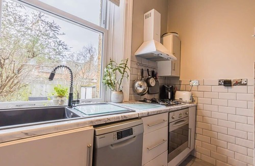 Windsor Apartment | Ground Floor 1-Bedroom Flat in Windsor