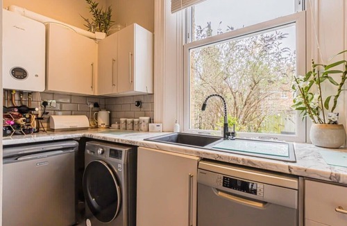 Windsor Apartment | Ground Floor 1-Bedroom Flat in Windsor