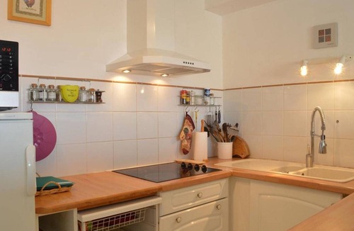 Banyuls-sur-Mer Apartment | Ground Floor 3-Room Apartment, Sea Proximity, Parking, 4 Sleeps, Banyuls-sur-Mer