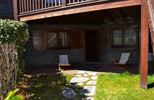 Queixans Apartment | Ground Floor 3 rooms Pool, Fireplace, Garden & Wi-Fi