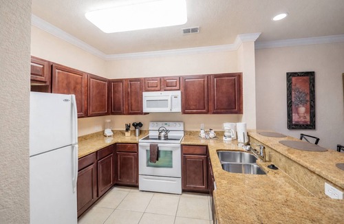 Four Corners Condo | Ground-Floor 3BR Tuscana Resort Condo | No Stairs | Resort Pool Hot Tub & Theater | Near Disney!
