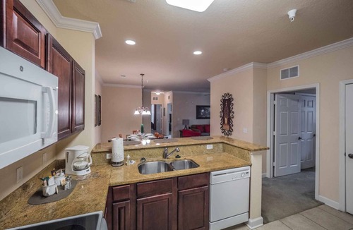Four Corners Condo | Ground-Floor 3BR Tuscana Resort Condo | No Stairs | Resort Pool Hot Tub & Theater | Near Disney!