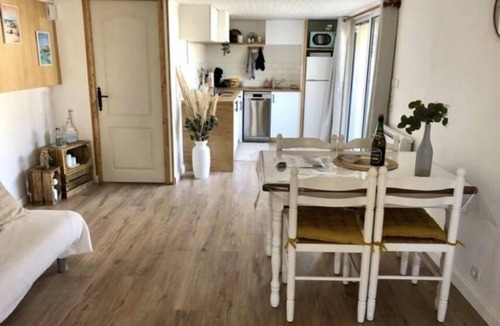 Noyal-Muzillac Apartment | Ground floor apartment with garden 10km from the sea