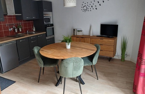 Cancale Apartment | Ground floor apartment with terrace and garden, 100m from the port classified 3 stars