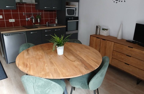 Cancale Apartment | Ground floor apartment with terrace and garden, 100m from the port classified 3 stars