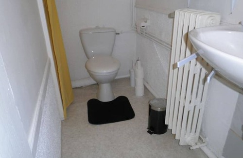 Rugles Apartment | Ground floor apartment
