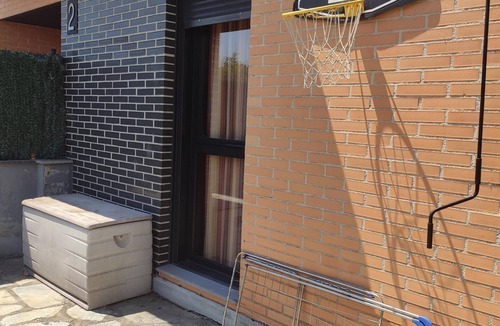 Jaca Apartment | Ground Floor Apartment with Garden and Two Bedrooms in Jaca