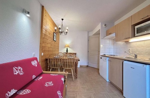 Flumet Apartment | Ground floor, balcony, ski locker, 27m², Flumet