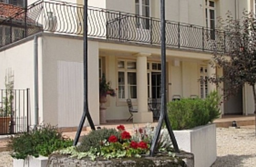 Vouvant Apartment | Ground Floor Beautifully Appointed Apartment With Pool, Private Parking