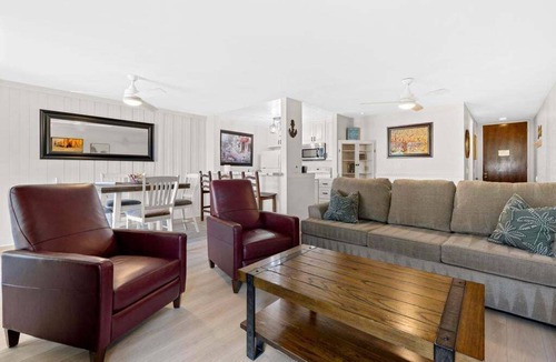 Townsite Condo | Ground floor condo with grassy area, quick Beach Access, G33 North Coast Village