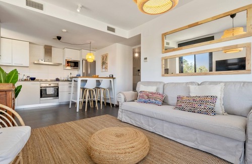 Roques Daurades Apartment | Ground floor with private garden 1min beach