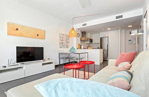Roques Daurades Apartment | Ground floor with private garden 1min beach