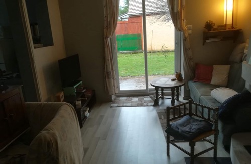 Lus-la-Croix-Haute Apartment | Ground floor apartment in stone house