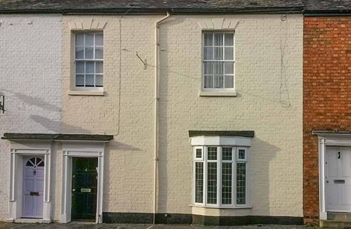 City Centre Apartment | Ground floor apartment close to town centre