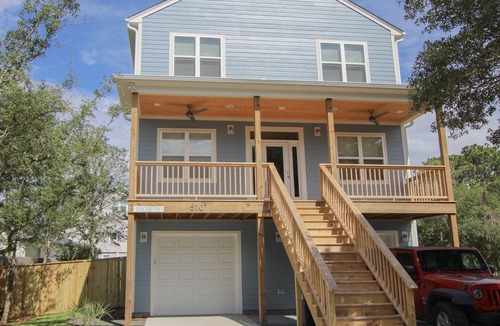 North Carolina Coast Apartment | Ground floor In-Law Suite. Pet friendly with large fenced in backyard.