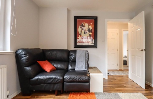Paisley Apartment | Ground Floor Main Door Apartment with Parking