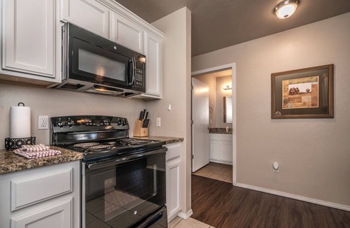 Central Oklahoma City Condo | Ground Floor - Spacious 2 Bed - Reserved Parking