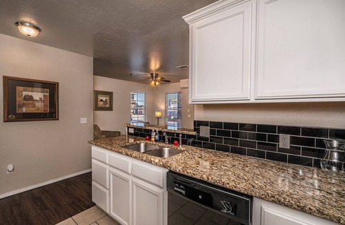Central Oklahoma City Condo | Ground Floor - Spacious 2 Bed - Reserved Parking