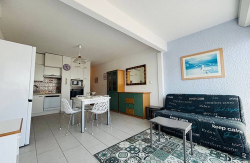 Argeles Plage Apartment | Ground floor T2 apartment facing the sea with parking