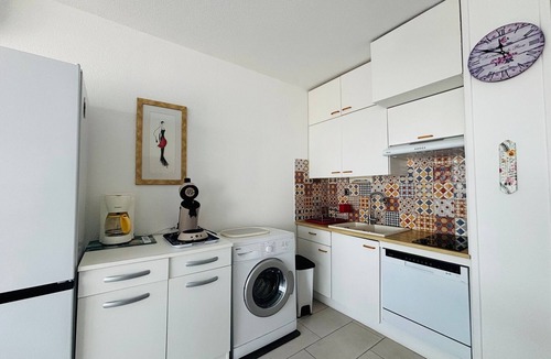 Argeles Plage Apartment | Ground floor T2 apartment facing the sea with parking