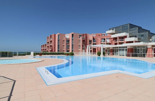 Sete Apartment | Ground floor with pool and sea access, private parking