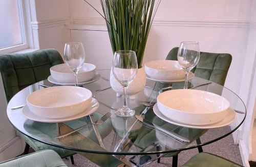 Bilston House | Group accommodation Wolverhampton