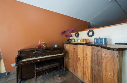 Pauma Valley House | Group Bunkhouse Sleeps 12 Mountain Views