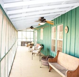 La Grange House | Group Cabin with Kayaks and Foosball Table in La Grange, Texas