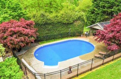Fairview House | Group Estate with Pool & Hot Tub