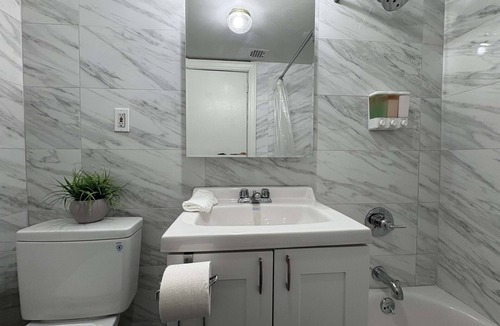 Bloomingdale Apartment | Group Friendly 2BR/2BA UWS Duplex