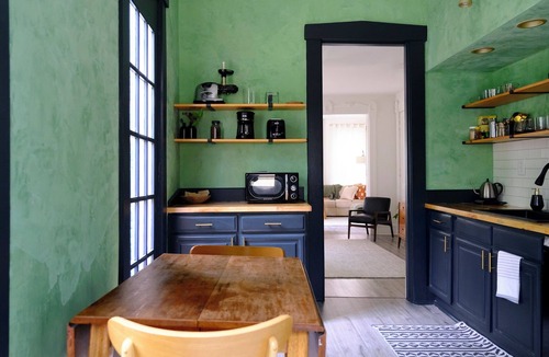 Dayton House | Group-Friendly 4BR/3.5BA/2 Kitchens + Private Homes Side-by-Side Sleeps 10