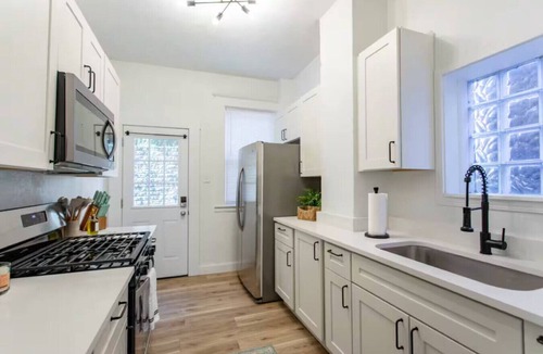 Mount Washington House | Group Friendly 4BR, 3 King Beds w/Parking!
