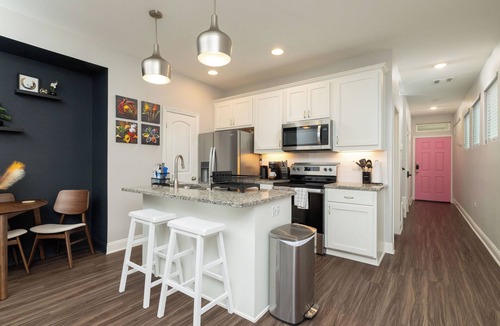 Lewisville House | Group-Friendly Central Stay – World Cup Ready