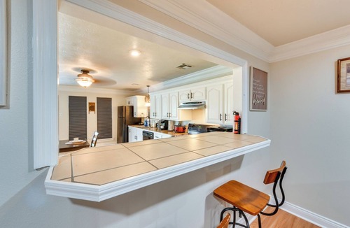 Lacassine House | Group-Friendly Louisana Hideaway: Hunt & Fish!