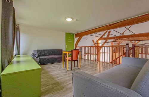 Mery-sur-Seine House | Group Gîte - 31 people