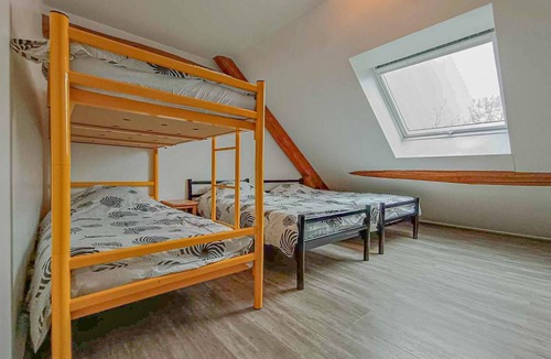 Mery-sur-Seine House | Group Gîte - 31 people